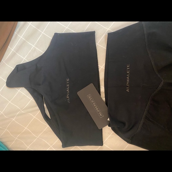 Alphalete bra and leggings set - Picture 1 of 4